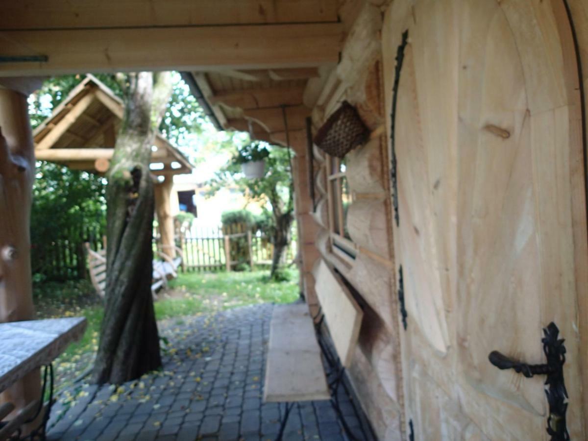 Pokoje Goscinne U Elzbiety Małe Ciche Exterior photo