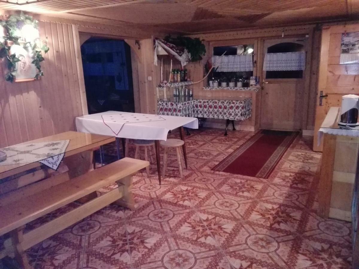 Pokoje Goscinne U Elzbiety Małe Ciche Exterior photo
