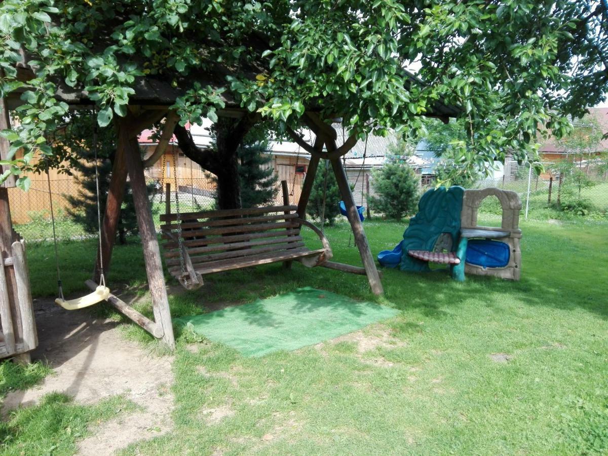 Pokoje Goscinne U Elzbiety Małe Ciche Exterior photo