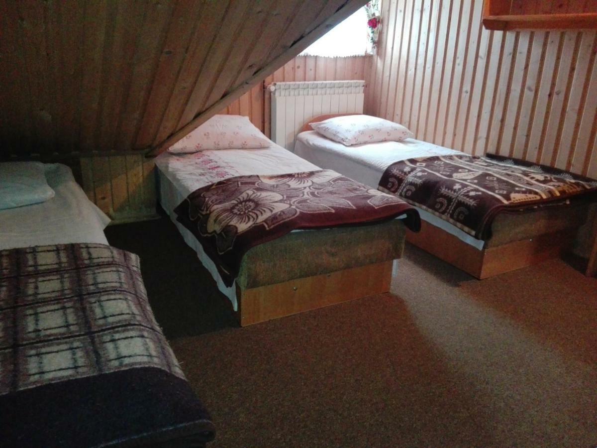 Pokoje Goscinne U Elzbiety Małe Ciche Exterior photo